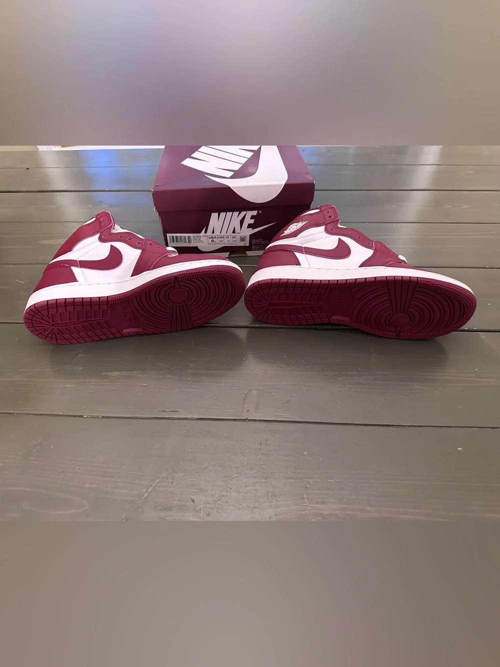 NWT Air Jordan 1 Retro High OG Team Red 6Y Women’s 7.5 New in Box